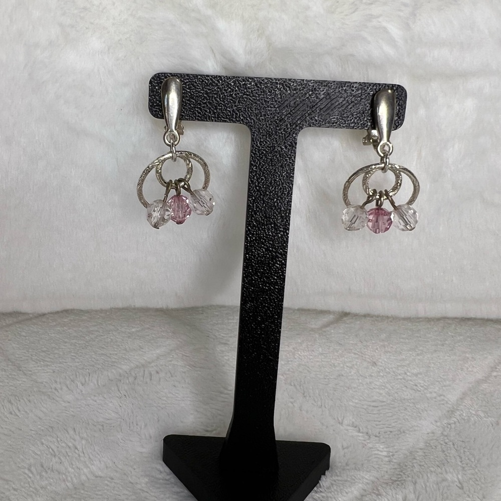 CLIP ON EARRINGS SILVER TONE WITH PINK AND WHITE BEADS NWOT